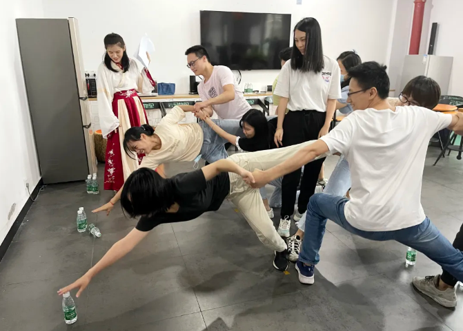 不会吧，不会吧，中秋你还打算出去买礼物吗？