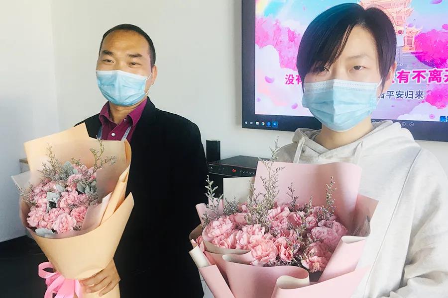好久不见，欢迎你们平安回来！