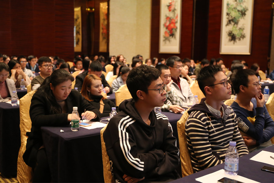 云里物里2019年年会盛典圆满结束！