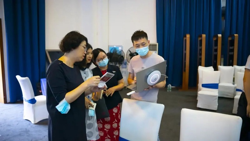 龙华街道重点企业数字化转型赋能推进会成功举办，云里物里助力企业加速破局