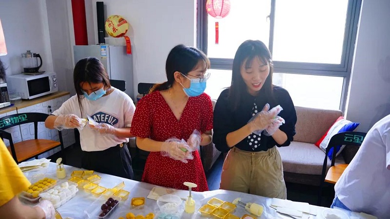 当中秋遇上国庆，这个十一注定不一样